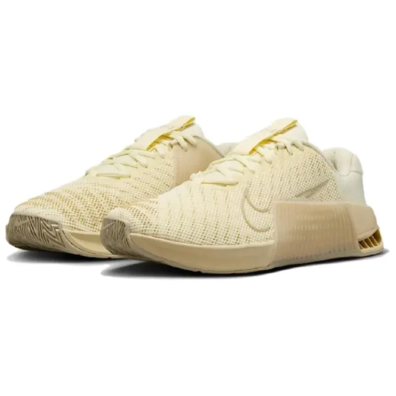 รองเท้าออกกำลังกาย Nike Metcon - Nike Shoes Metcon 9 บทวิจารณ์และราคา