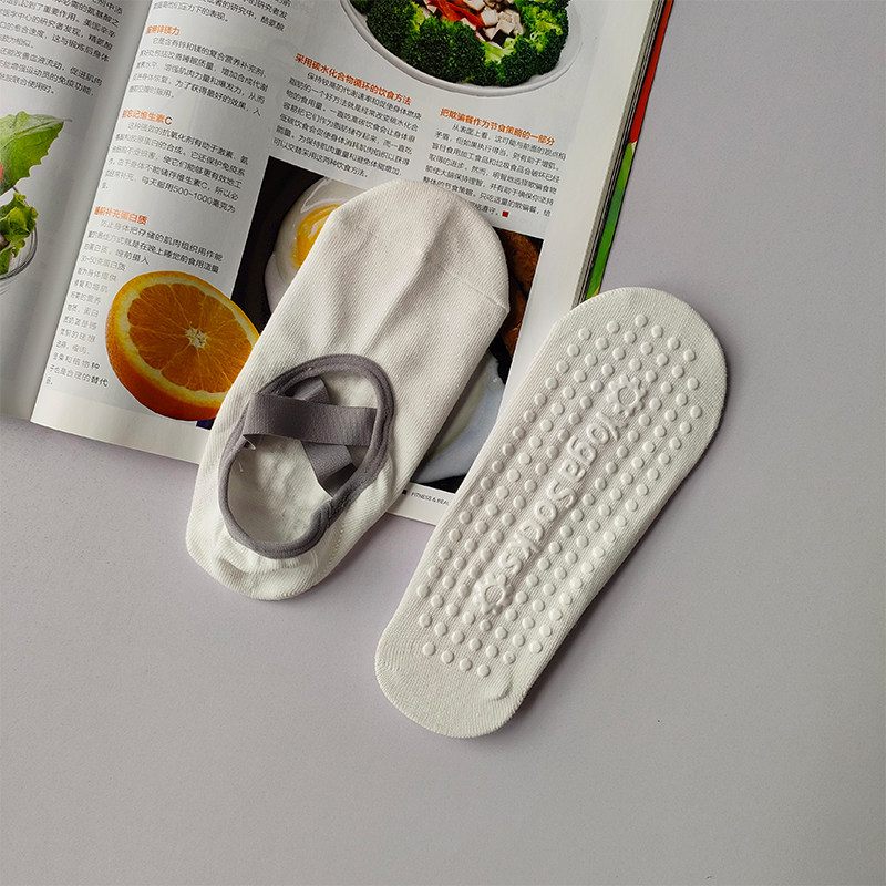 ถุงเท้าโยคะกันลื่นสำหรับผู้หญิ - Pilate Yoga Workout บทวิจารณ์และราคา